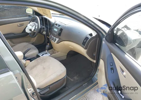 2009 Hyundai Elantra Gls z USA, uszkodzony, nr VIN KMHDU46D09U671919